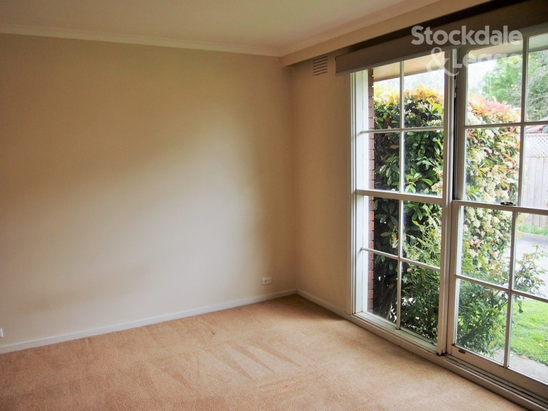 2/19 Salisbury Avenue, Mont Albert VIC 3127