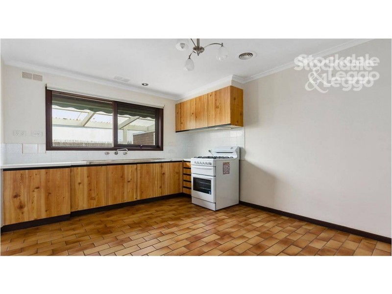 2/18 Freeman Street, Ringwood East VIC 3135