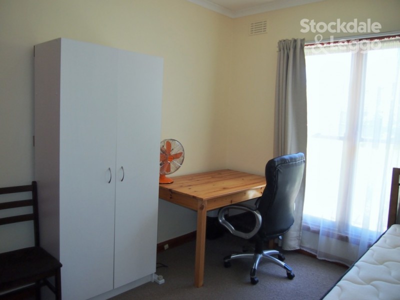 Room 3 17 Laughlin Avenue, Nunawading VIC 3131