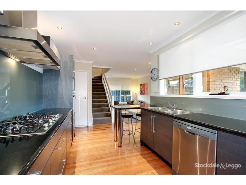 1 Dehaviland Avenue, Forest Hill VIC 3131