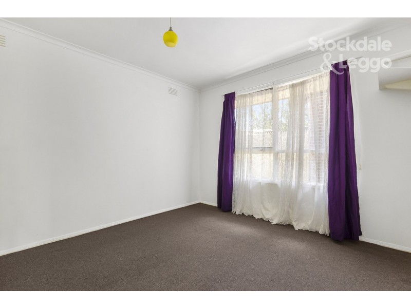 37 Belvedere Road, Seaford VIC 3198