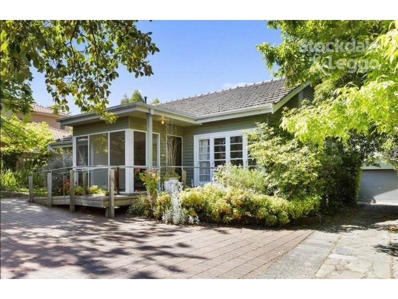 34 Whitehorse Road, Blackburn VIC 3130