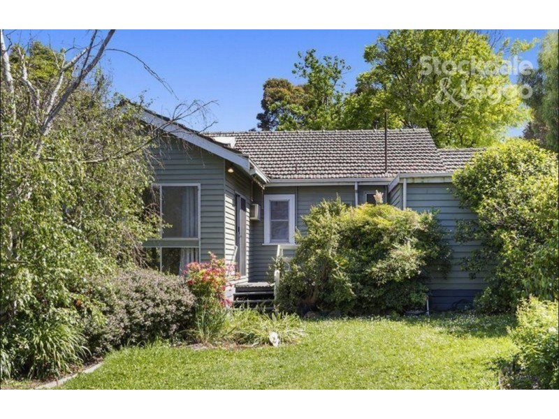 34 Whitehorse Road, Blackburn VIC 3130