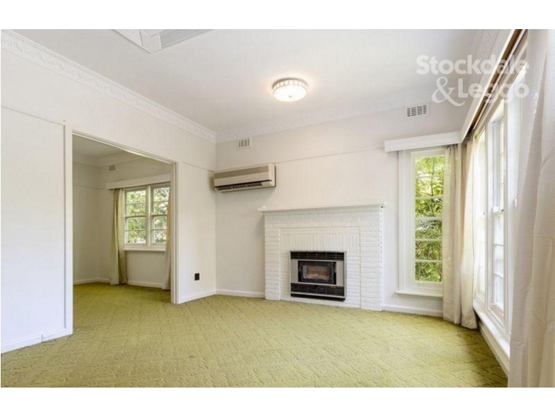 34 Whitehorse Road, Blackburn VIC 3130