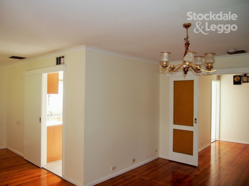 1 Clyden Court, Burwood East VIC 3151