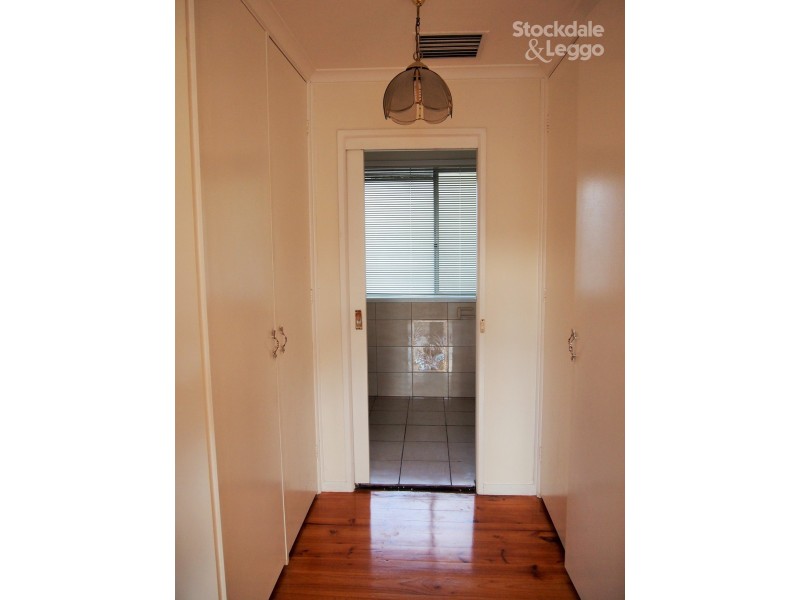 1 Clyden Court, Burwood East VIC 3151