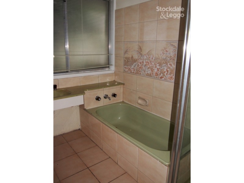 1 Clyden Court, Burwood East VIC 3151