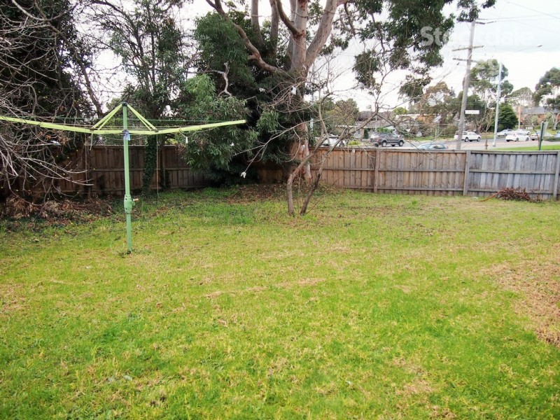 1 Clyden Court, Burwood East VIC 3151