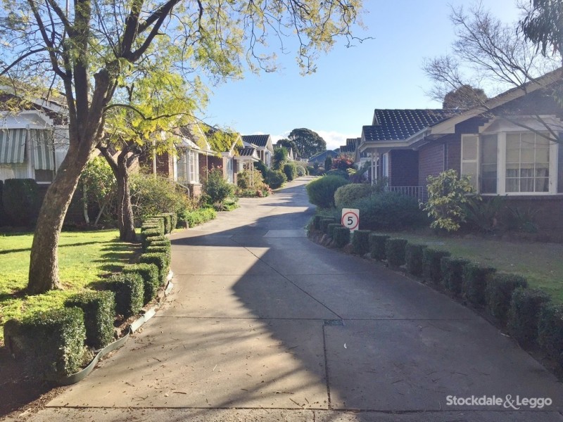 4/92-94 Main Street, Blackburn VIC 3130