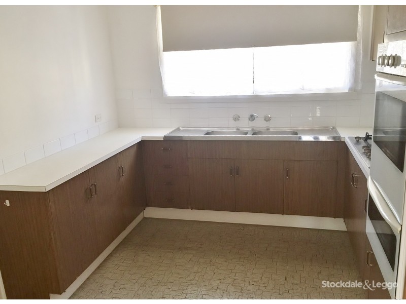 4/92-94 Main Street, Blackburn VIC 3130