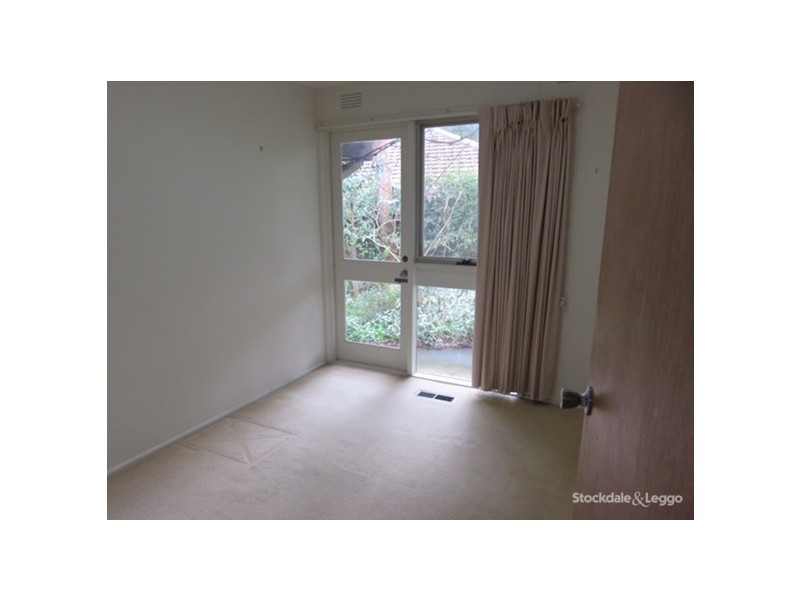 19 Deanswood Road, Forest Hill VIC 3131