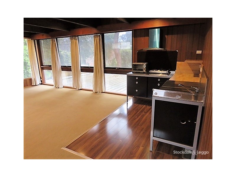 19 Deanswood Road, Forest Hill VIC 3131