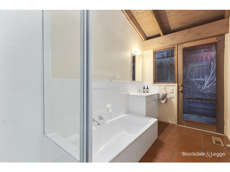 18 Orr Lane, Montmorency VIC 3094