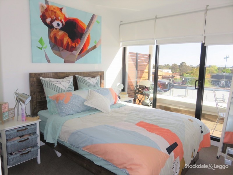 303/4 Station Street, Blackburn VIC 3130