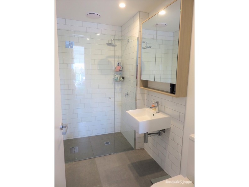 303/4 Station Street, Blackburn VIC 3130