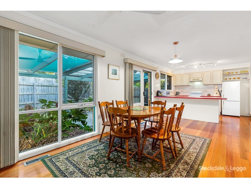 8 Bronwyn Court, Blackburn South VIC 3130