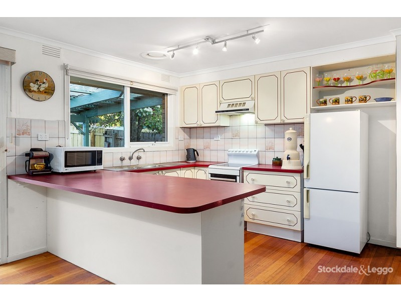 8 Bronwyn Court, Blackburn South VIC 3130