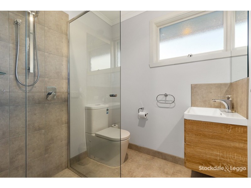 8 Bronwyn Court, Blackburn South VIC 3130