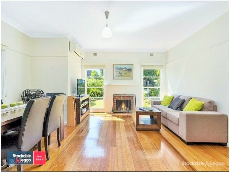 4 Aberdeen Road, Blackburn South VIC 3130