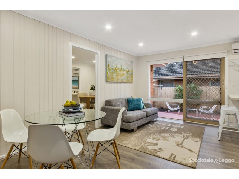 2/21 Laburnum Street, Blackburn VIC 3130