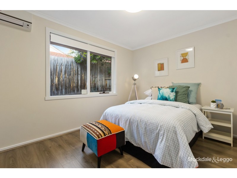 2/21 Laburnum Street, Blackburn VIC 3130