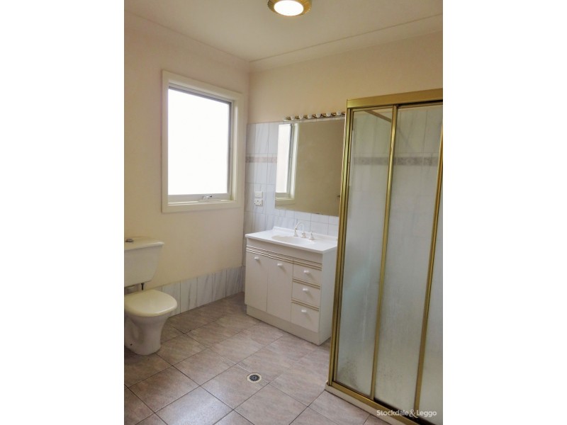 23 Dixon Grove, Blackburn VIC 3130