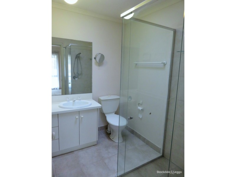 31 Bowen Crescent, Burwood East VIC 3151