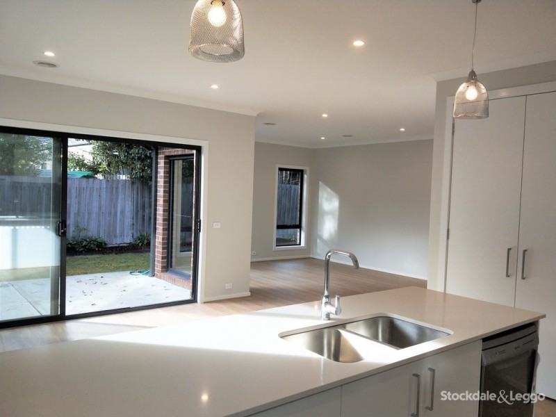 2/1 Wren Close, Nunawading VIC 3131