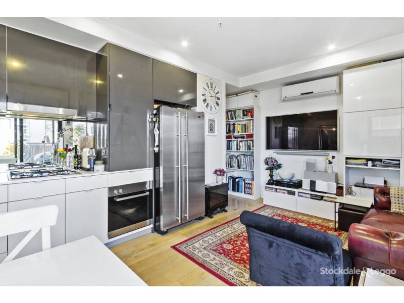 209/18 Queen Street, Blackburn VIC 3130