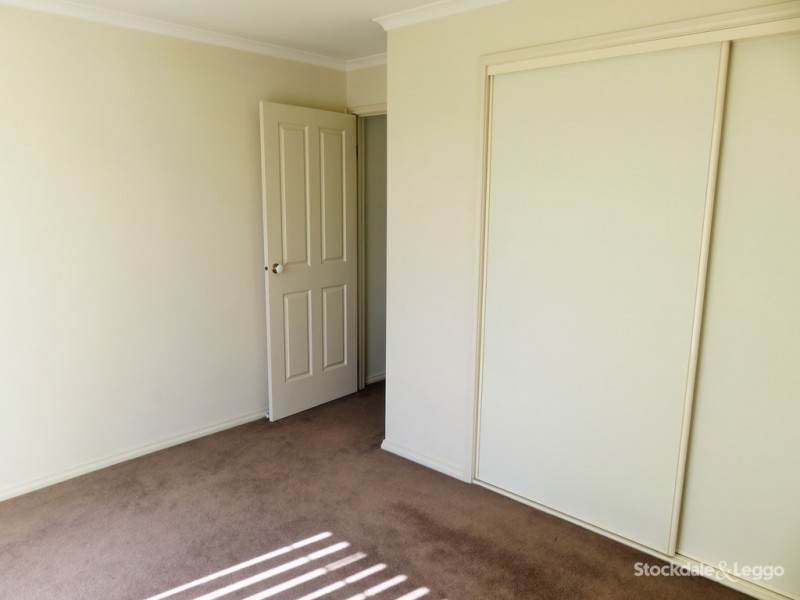 20/12 Grant Close, Berwick VIC 3806