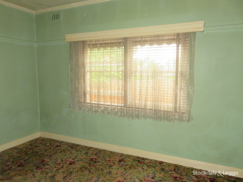 40 Whitehorse Road, Blackburn VIC 3130