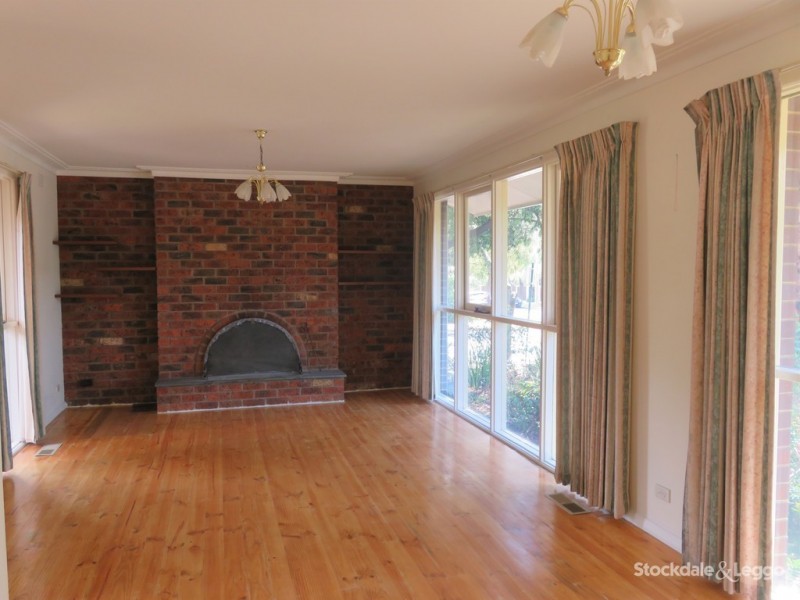 22 The Avenue, Blackburn VIC 3130