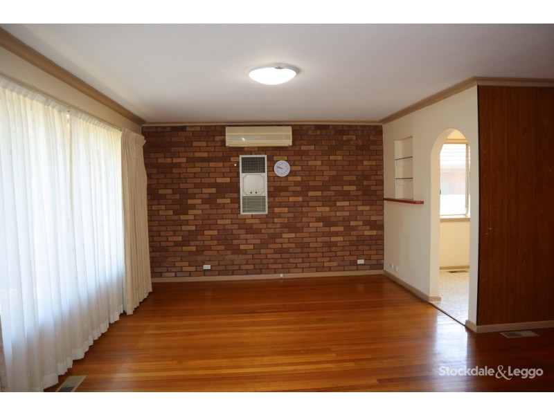 17 Sylvia Street, Blackburn South VIC 3130
