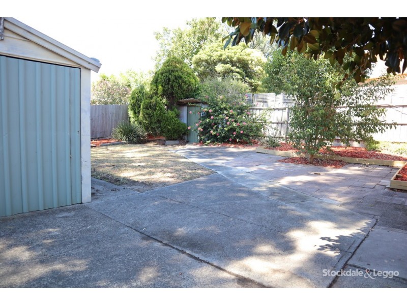 17 Sylvia Street, Blackburn South VIC 3130