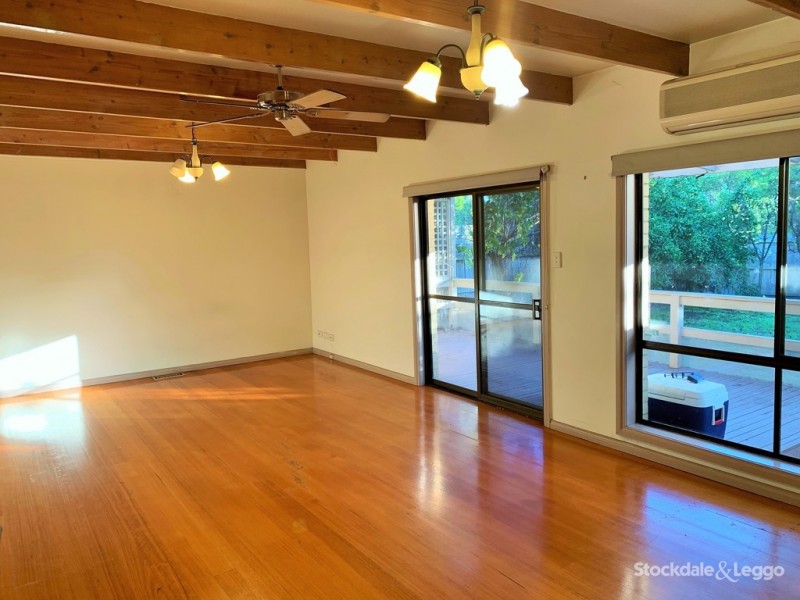 23 Lyndhurst Crescent, Box Hill North VIC 3129