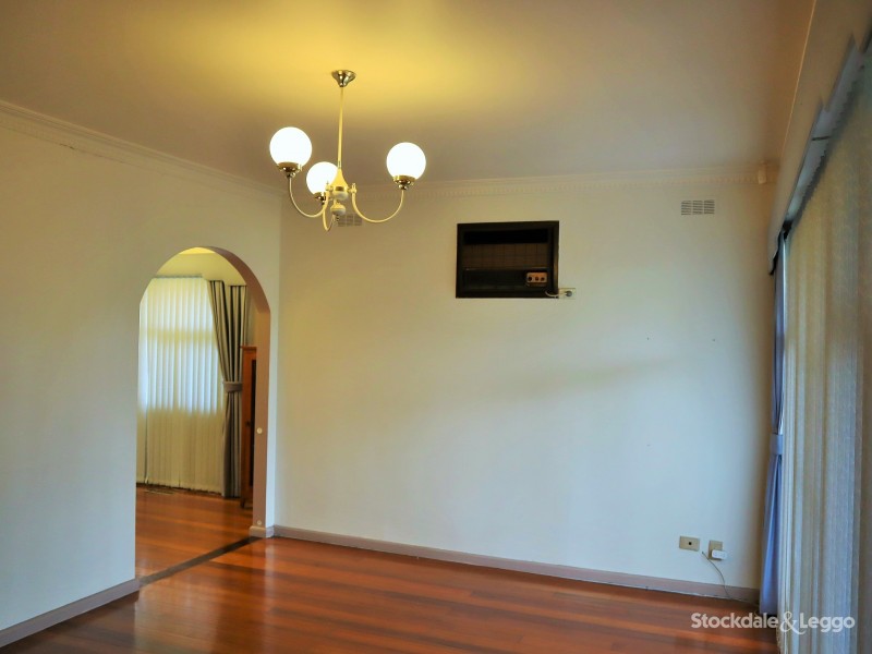 23 Lyndhurst Crescent, Box Hill North VIC 3129