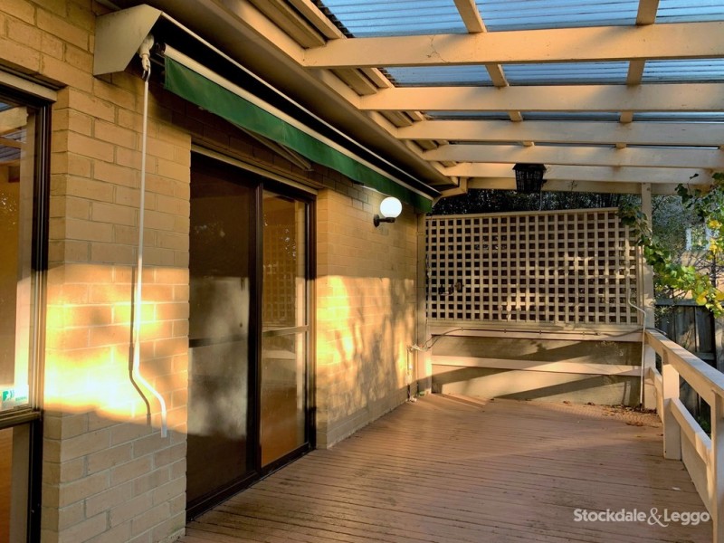 23 Lyndhurst Crescent, Box Hill North VIC 3129