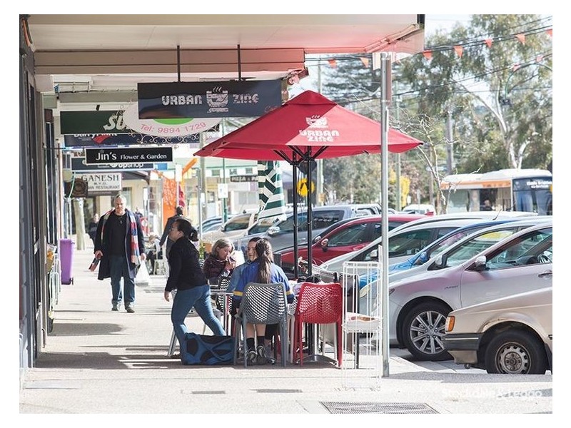 35 Whitehorse Road, Blackburn VIC 3130