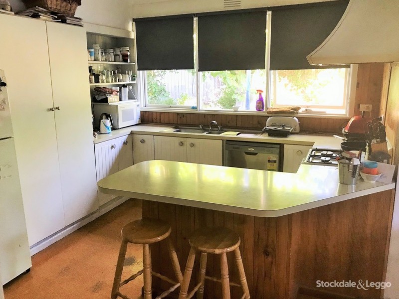 1 Nives Court, Burwood East VIC 3151