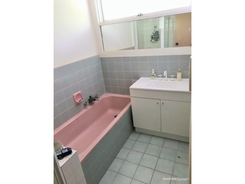 1 Nives Court, Burwood East VIC 3151