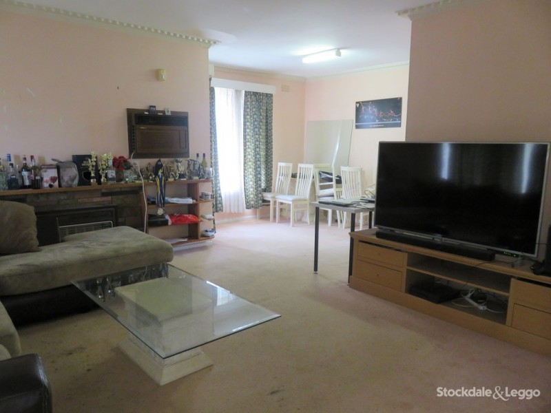 44 Joan Crescent, Burwood East VIC 3151