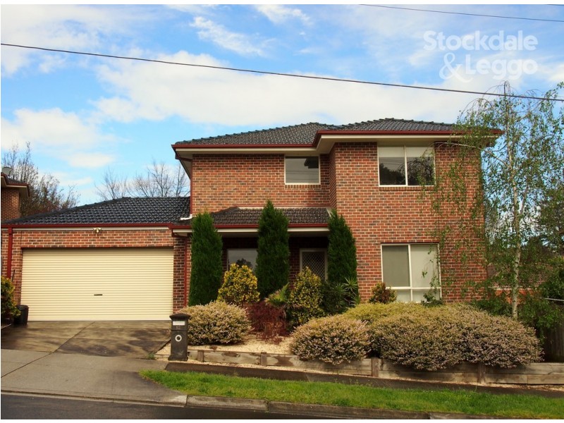 12 Graeme Street, Vermont VIC 3133