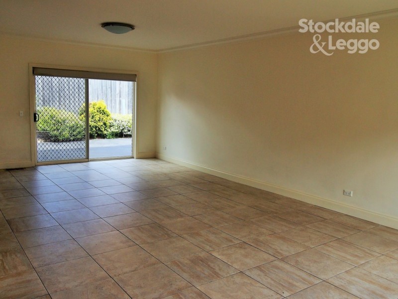 12 Graeme Street, Vermont VIC 3133