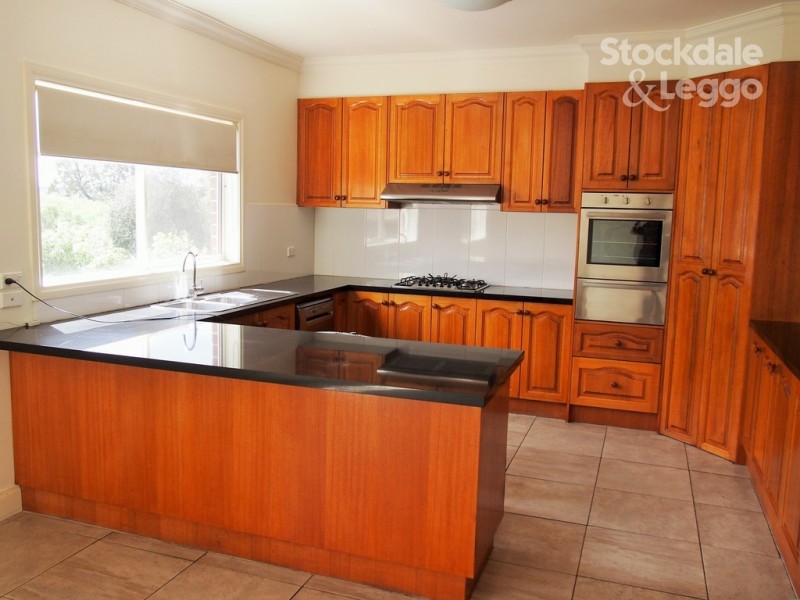 12 Graeme Street, Vermont VIC 3133