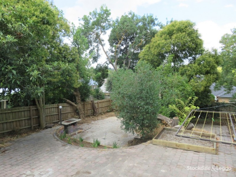 20 Olwen Street, Nunawading VIC 3131