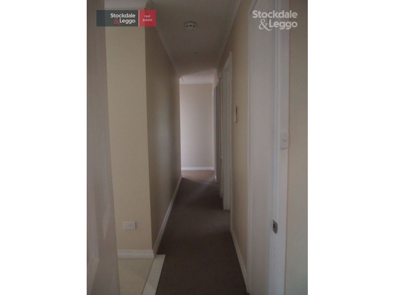 2 / 17 Lithgow Avenue, Blackburn VIC 3130