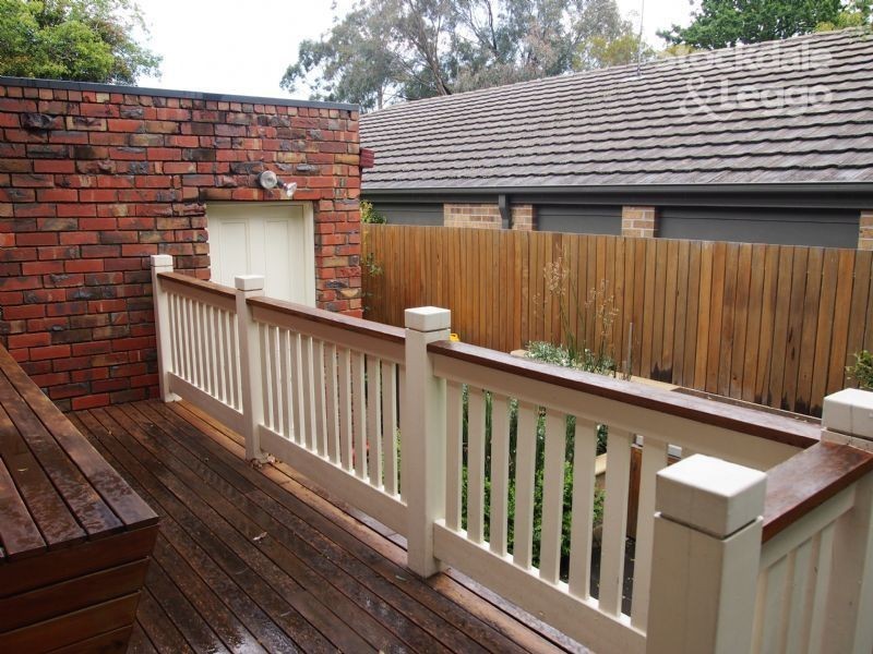 2 / 17 Lithgow Avenue, Blackburn VIC 3130