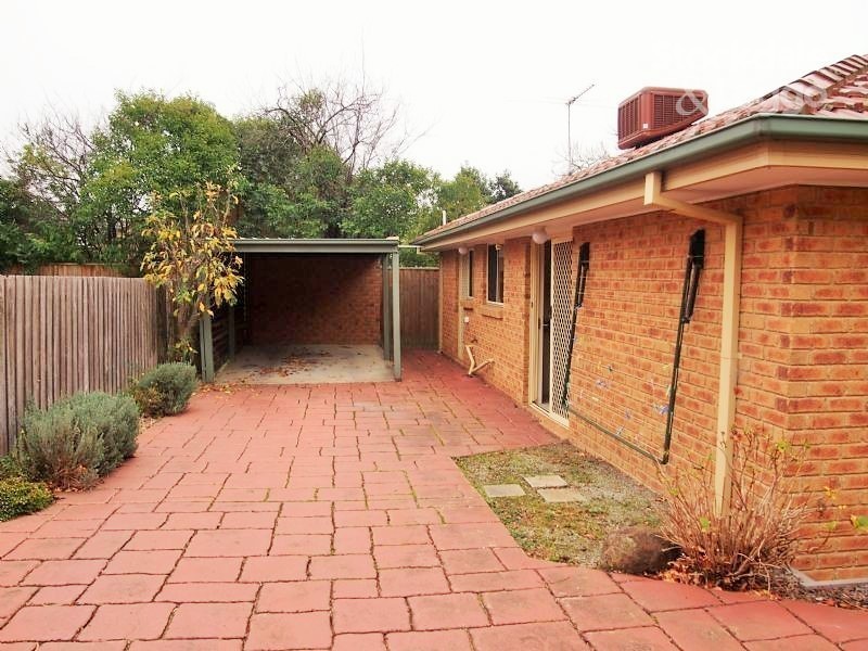 1 / 24 O’Hara Street, Blackburn VIC 3130