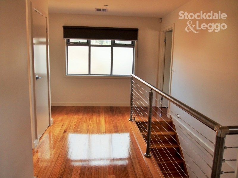 2/6 Ireland Avenue, Doncaster East VIC 3109