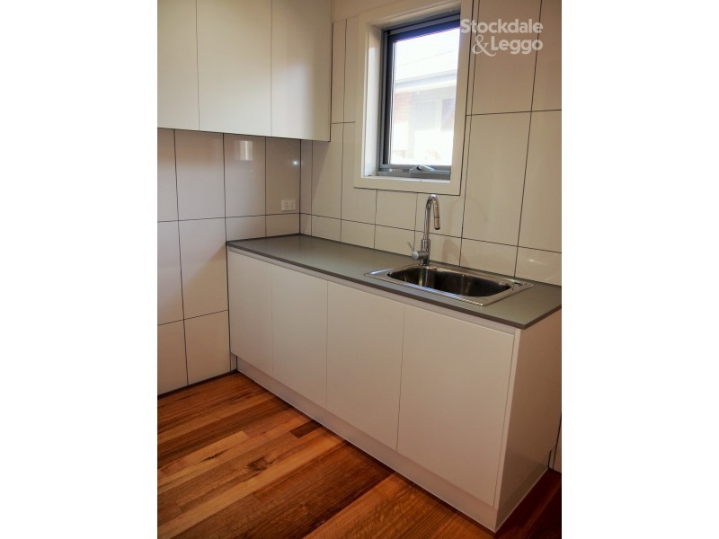 2/6 Ireland Avenue, Doncaster East VIC 3109